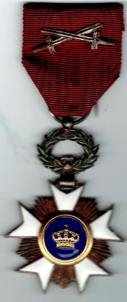 Chevalier de l'Ordre de la Couronne, ancien combattant, Envoi, Ruban, Médaille ou Ailes