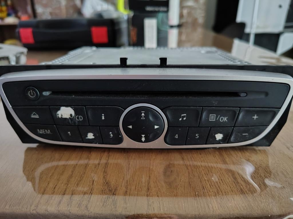 Autoradio Renault, Enlèvement, Renault