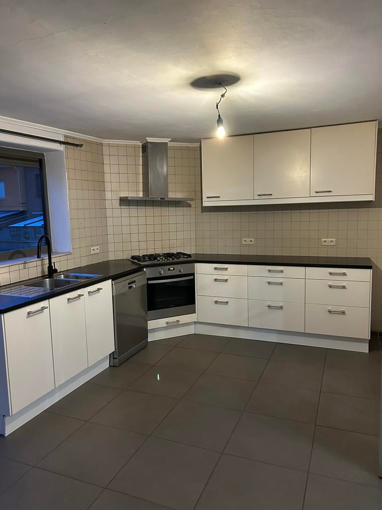 Cuisine GRATUITE, Granit ou Pierre, Enlèvement, Utilisé, Blanc