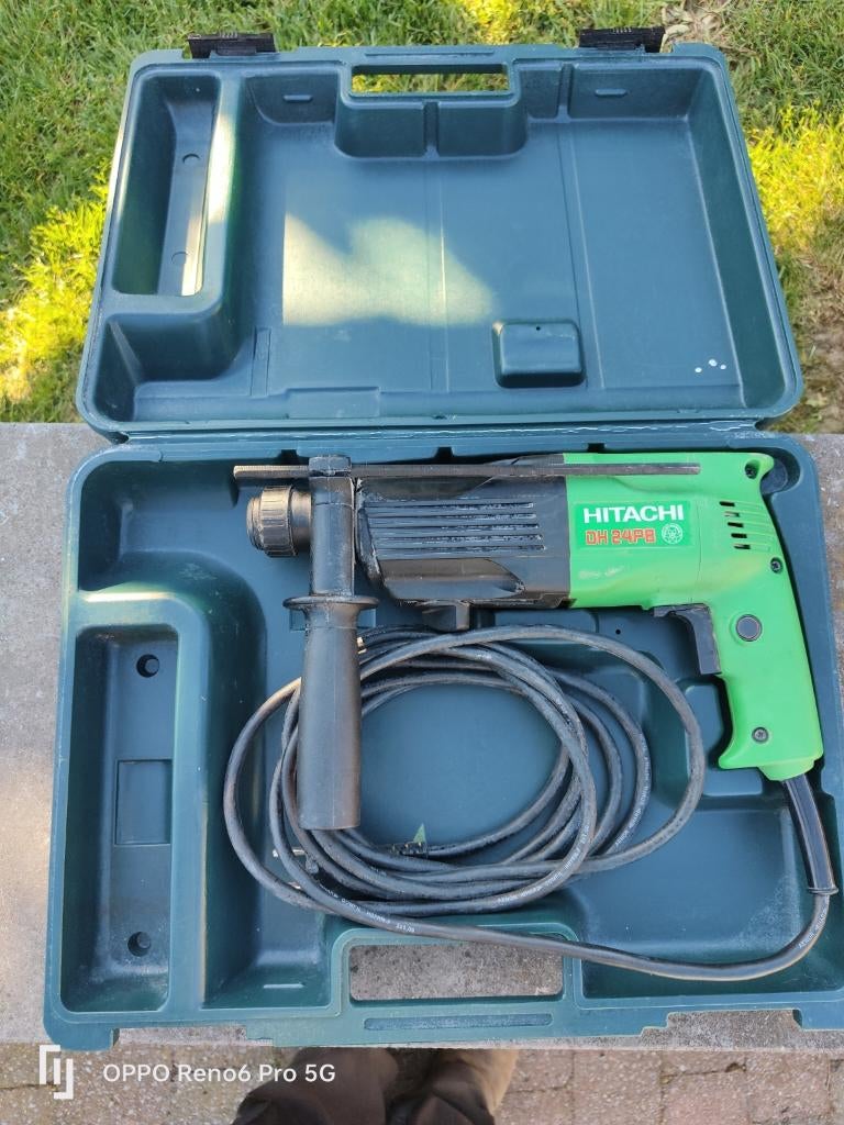 Deux perceuses professionnelles à vendre : Hitachi et Bosch, 600 watts ou plus, Enlèvement ou Envoi, Comme neuf, Vitesse variable