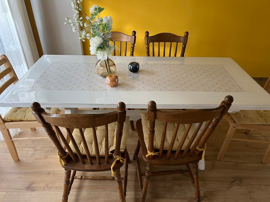 Massief houten tafel met 4 stoelen, Ophalen, Gebruikt, 4 tot 6 stoelen