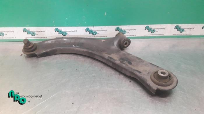 Draagarm links-voor van een Renault Clio (Clio 3 06-), Gebruikt, -, Renault, -