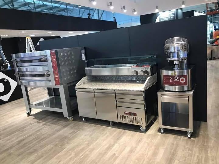 Ensemble complet de matériel professionnel pour pizzeria, Nieuw, Ophalen of Verzenden, Gas, Draaiplateau