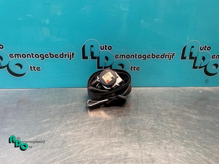 Veiligheidsgordel links-achter van een Opel Zafira B (Zafira, Gebruikt, -, -, Opel