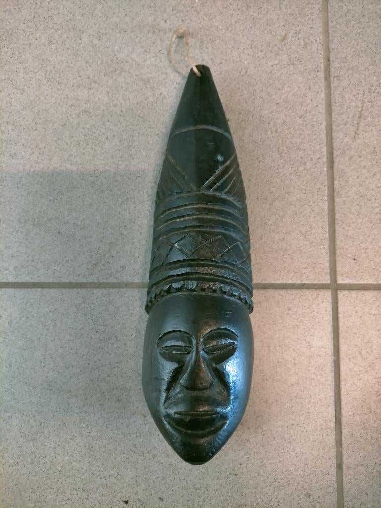 Masque tribal africain vintage année 1950 sculpté à la main., Antiquités & Art, Enlèvement