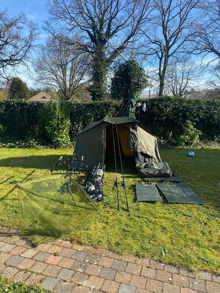 Joli ensemble d'équipement pour carpes, Sports nautiques & Bateaux, Pêche à la ligne | Carpes, Moulinet, Enlèvement