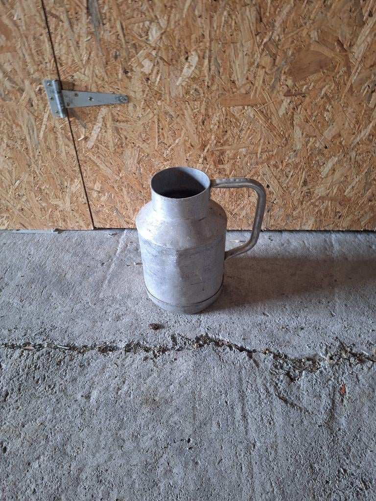 Ancienne cruche à  lait des années 60, Enlèvement ou Envoi