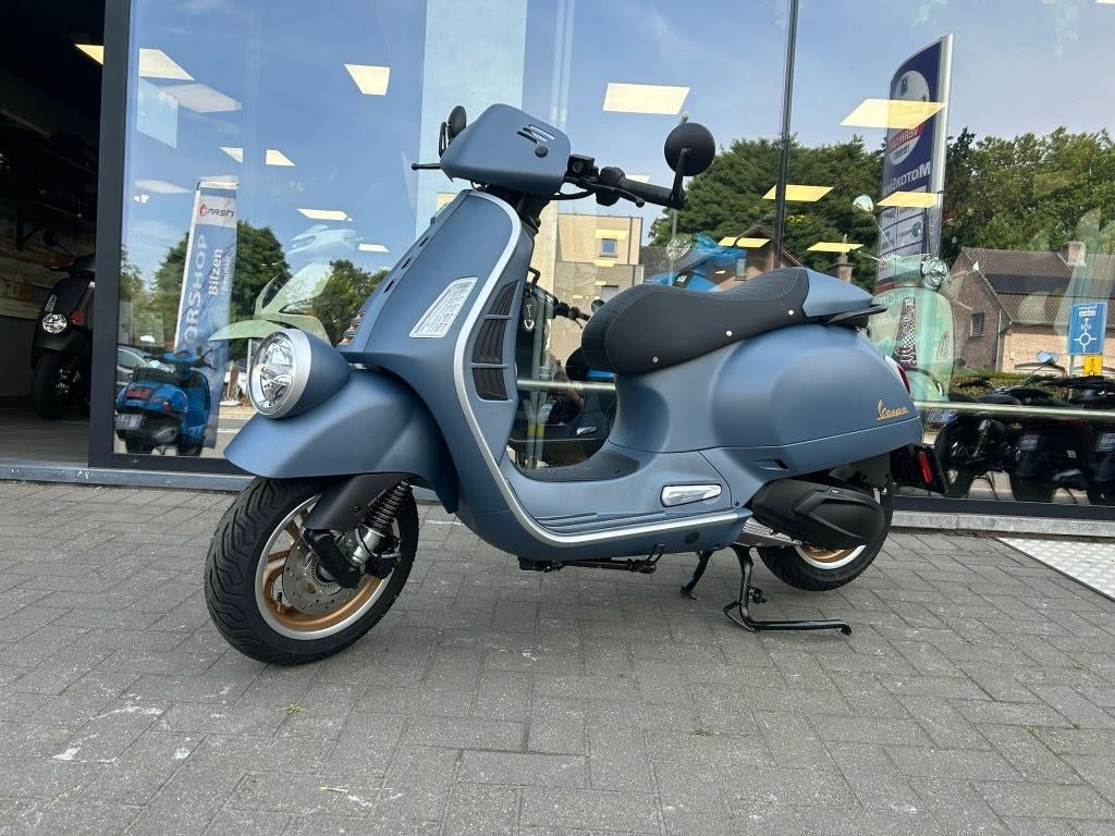 Vespa GTV 310 Officina 8, Motos, Scooter, Entreprise, Contrôle de traction, Permis Moto A2 minimum
