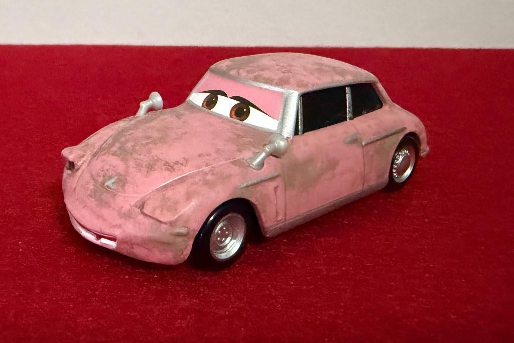 DISNEY CARS Geartrude Diecast 1:55, Ophalen of Verzenden, Zo goed als nieuw, Auto