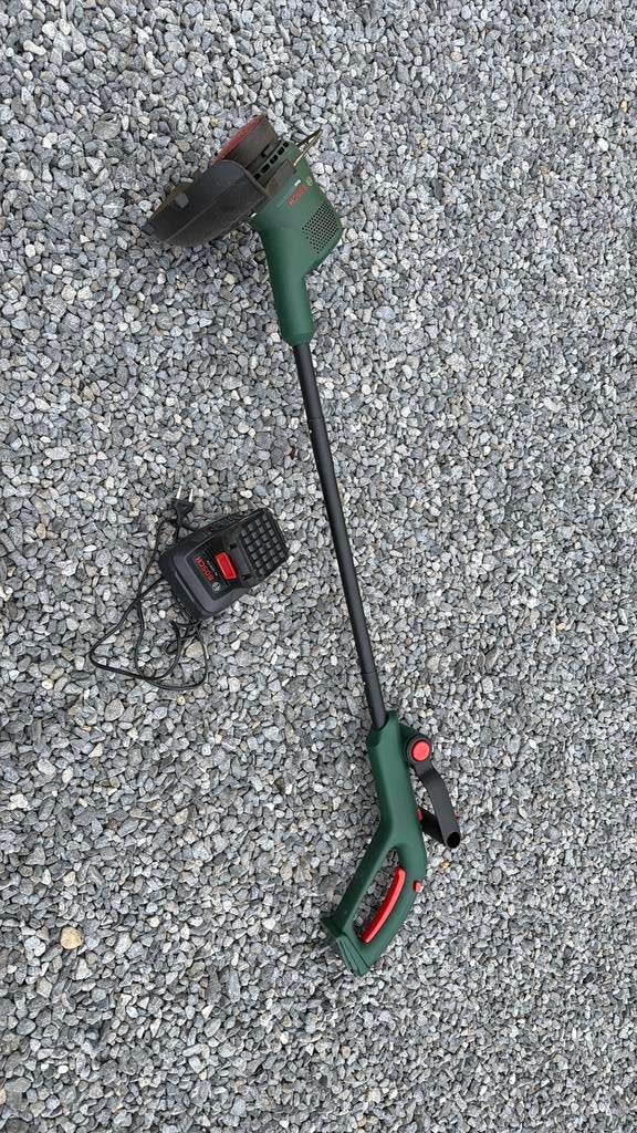 Bosch grastrimmer met batterij en oplader, Tuin en Terras, Ophalen, Zo goed als nieuw