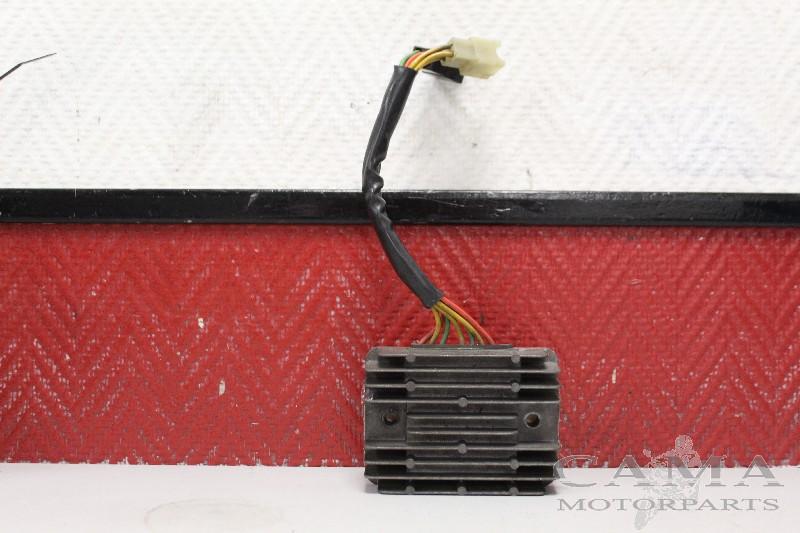 REGULATEUR DE TENSION Monster 800 S i.e 2003 (M800S i.e), Motos, Dhr. S. di Majo, Utilisé, Info@cama-motorparts.nl, P.J. Troelstraweg 8 8
3144 CX  MAASSLUIS, NL