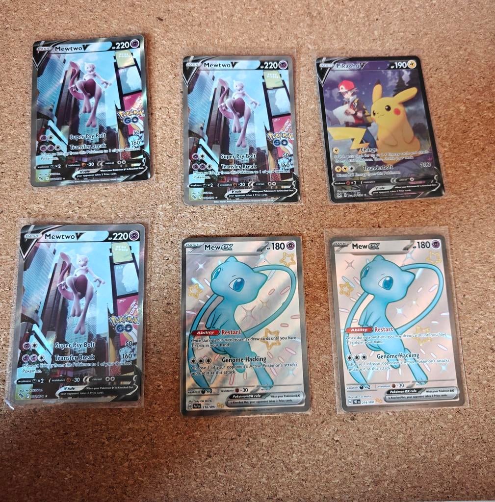 Pokémon kaarten (Pikachu, Mewtwo, Mew), Hobby en Vrije tijd, Verzamelkaartspellen | Overige, Ophalen of Verzenden