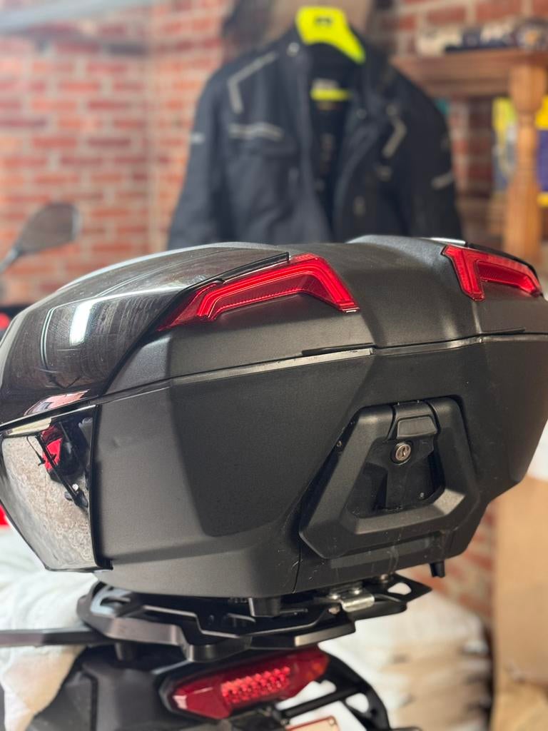 Yamaha topkoffer, Ophalen, Zo goed als nieuw