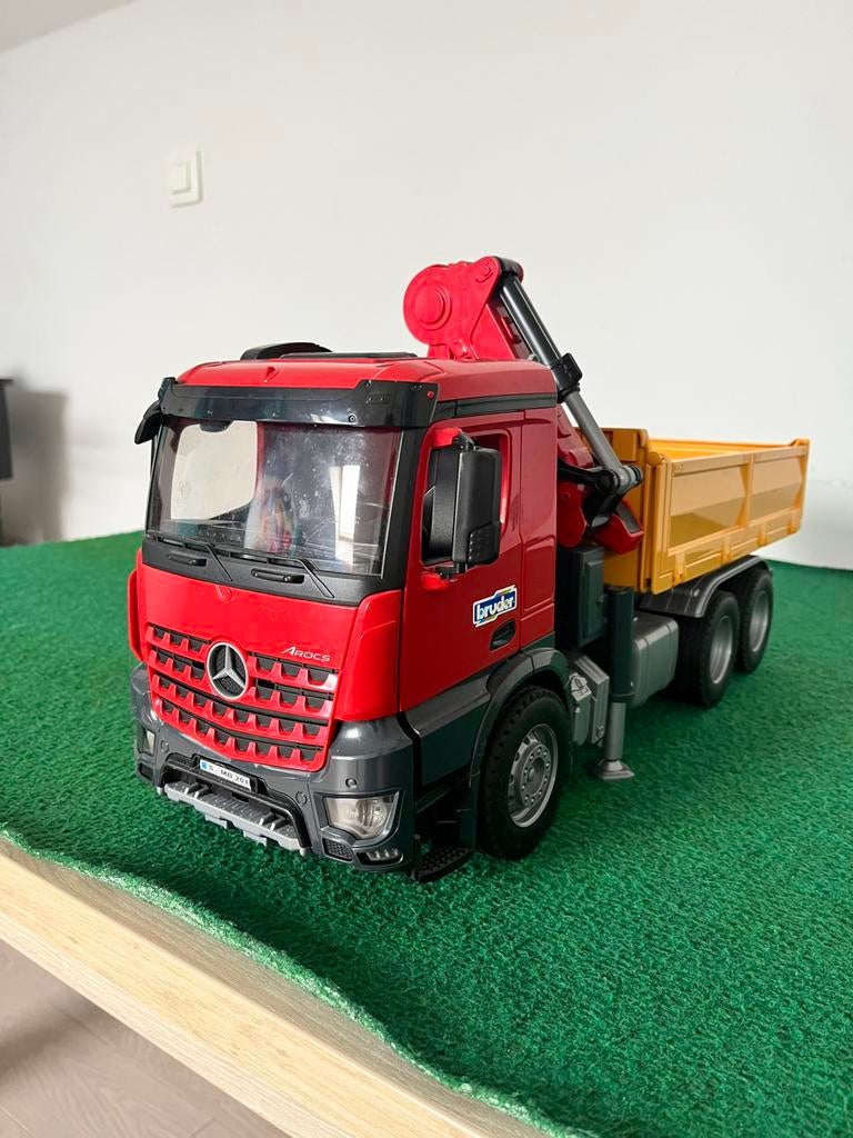 Bruder speelgoed camion, Ophalen, Zo goed als nieuw, Bus of Vrachtwagen