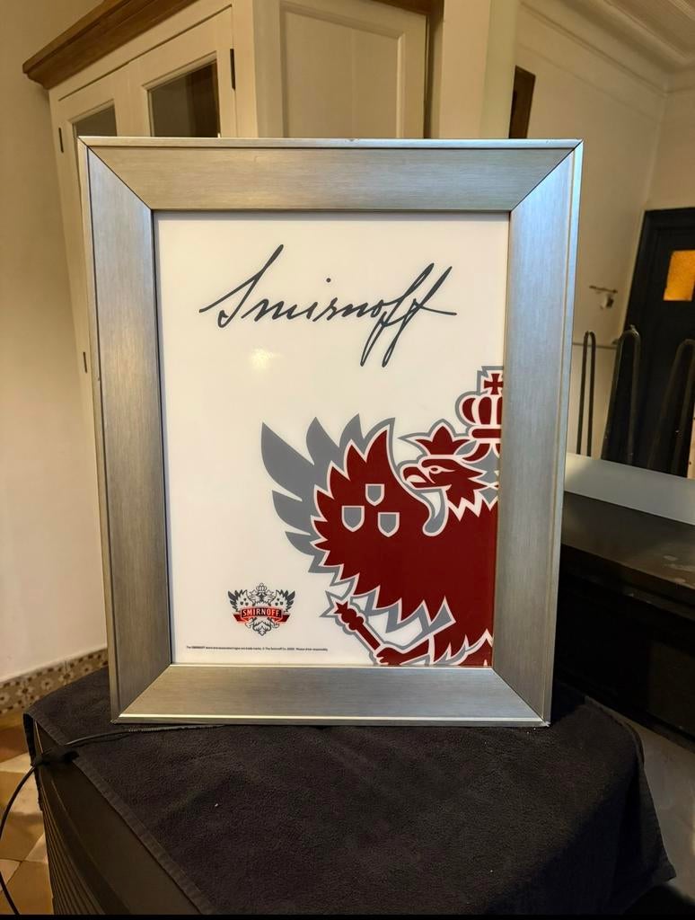 Smirnoff publicitaire avec éclairage H60 L 47, Enlèvement, Comme neuf