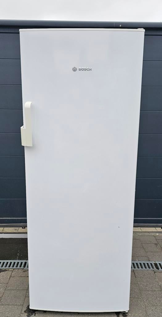 Bosch diepvries NoFrost A++ 6lades L:155cm B: 60cm, Elektronische apparatuur, Vriezers en Diepvrieskisten, Zo goed als nieuw, Energieklasse A of zuiniger