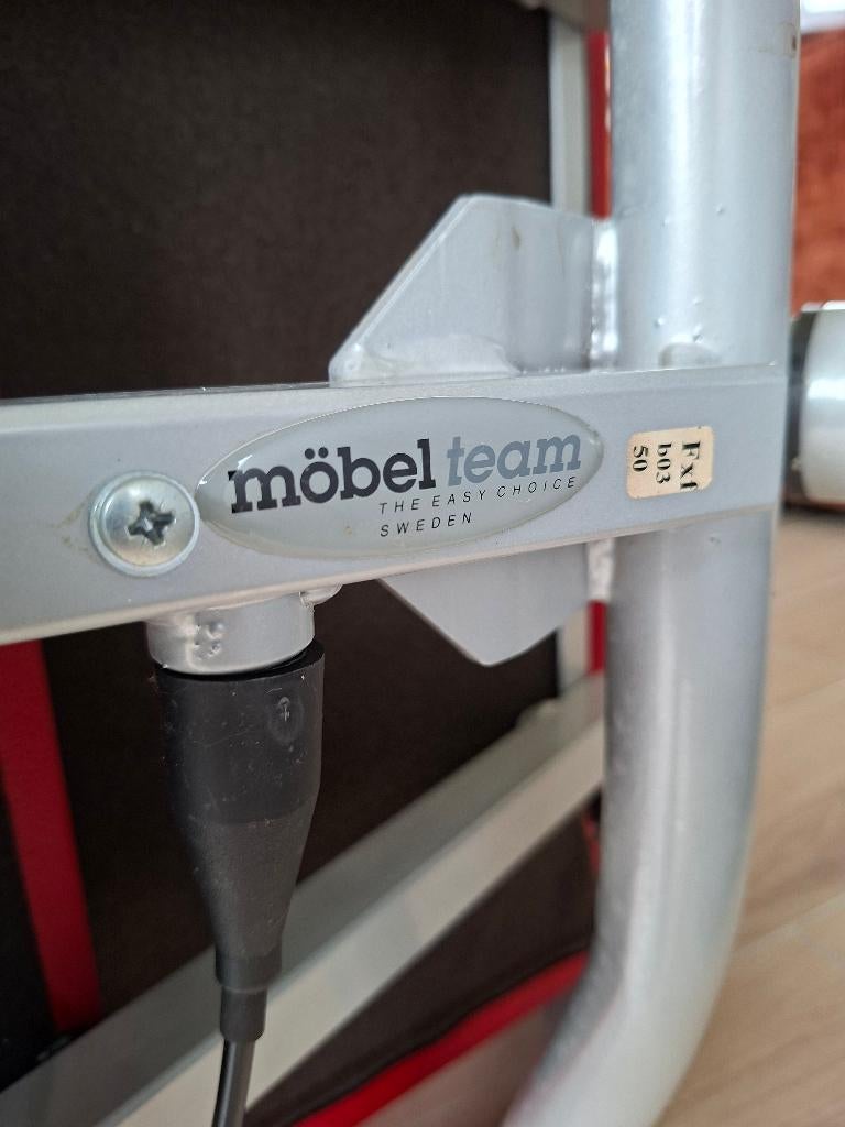 Rode retro / vintage relaxzetel met voetsteun, Enlèvement, Utilisé