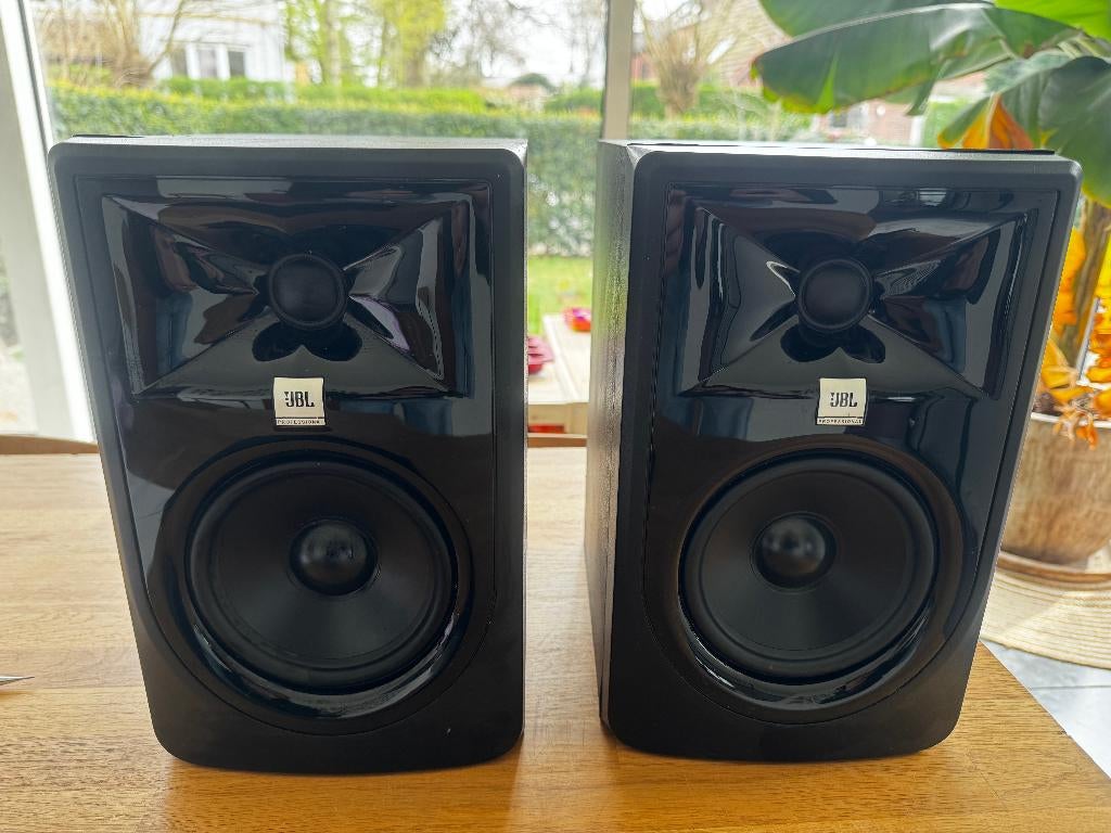 JBL studio monitor speakers + mixer + kabels (complete set), Ophalen, Gebruikt, JBL