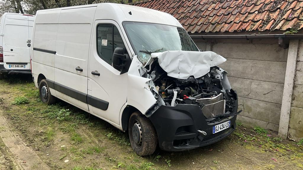 Renault Master 2.3 diesel 2022 60.000km start drive, Motos