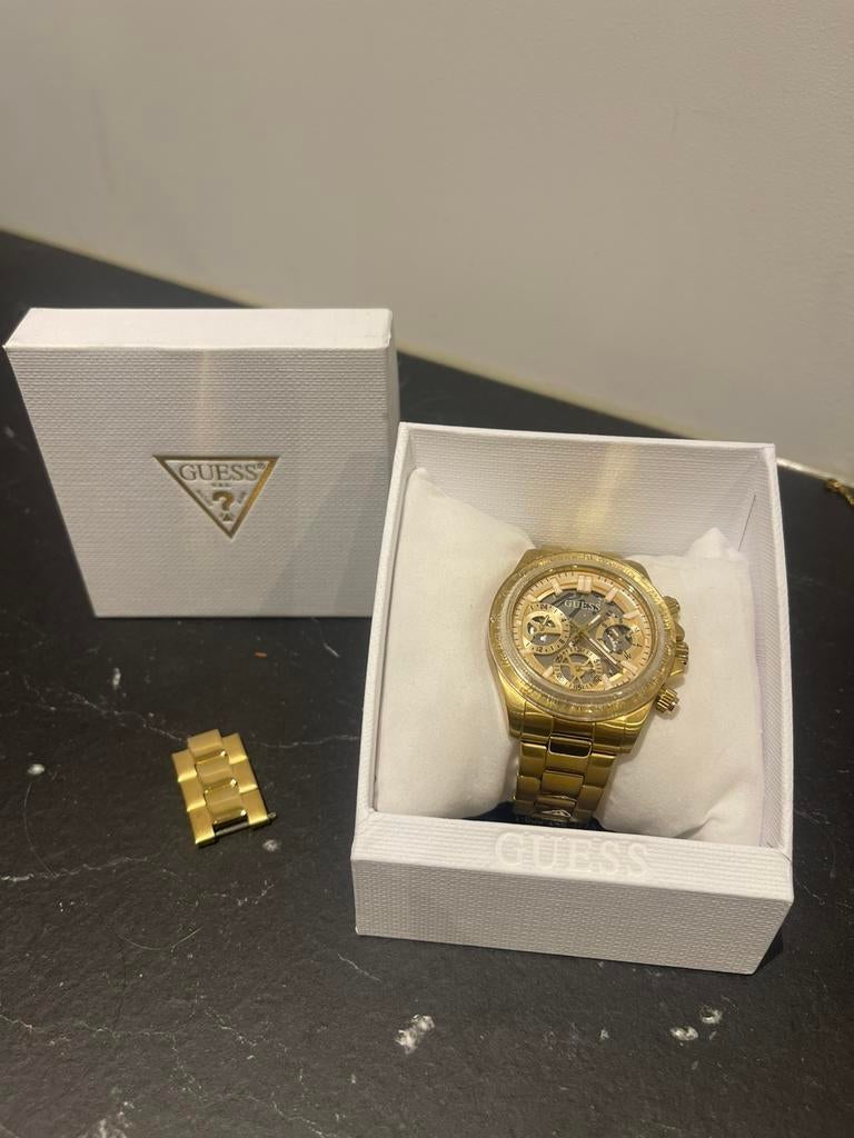 GUESS goudkleurig horloge, Handtassen en Accessoires, Guess, Polshorloge, Ophalen of Verzenden, Zo goed als nieuw