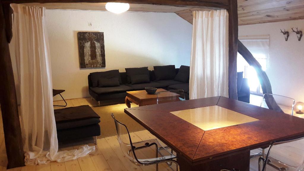 Table circulaire originale Bob Vanden Berghe, 200 cm ou plus, Vintage, wortelhout fineer, Enlèvement, Utilisé