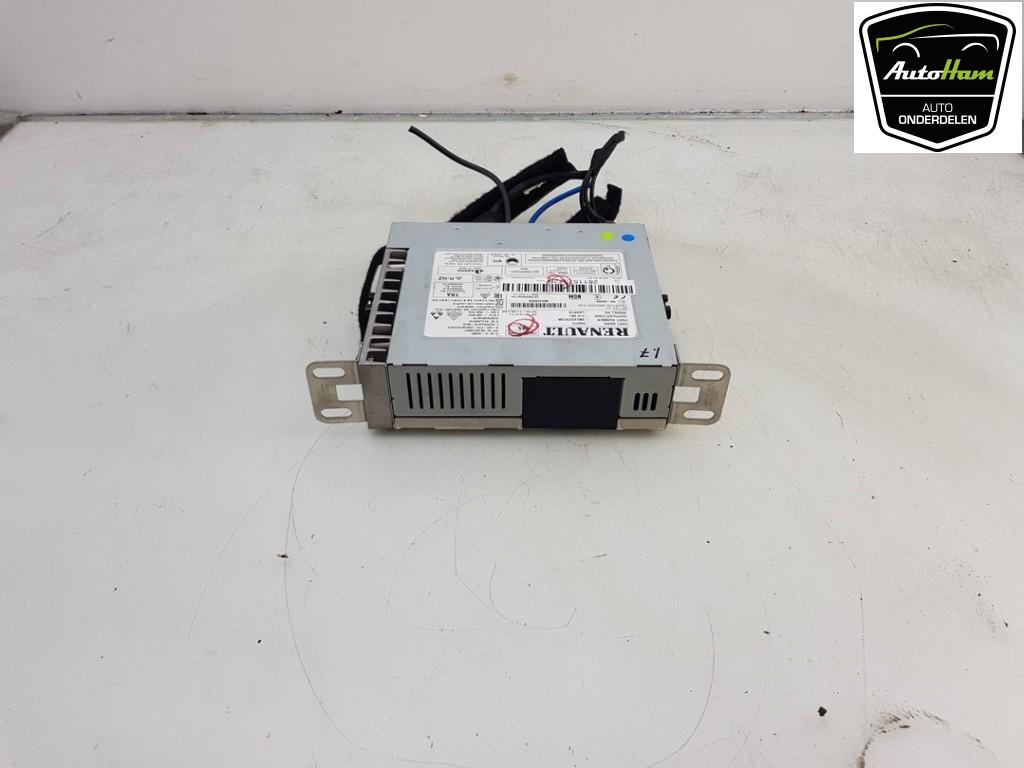 ORDINATEUR MULTIMEDIA Renault Megane IV Estate (RFBK), Autos : Pièces & Accessoires, Électronique & Câbles, Renault, Utilisé