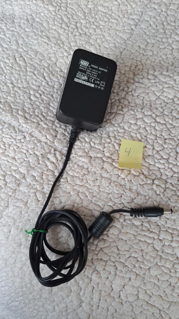 Yhi YC-1015 15V  Power Adapter Transformer (4)&, Audio, Tv en Foto, Opladers, Ophalen of Verzenden