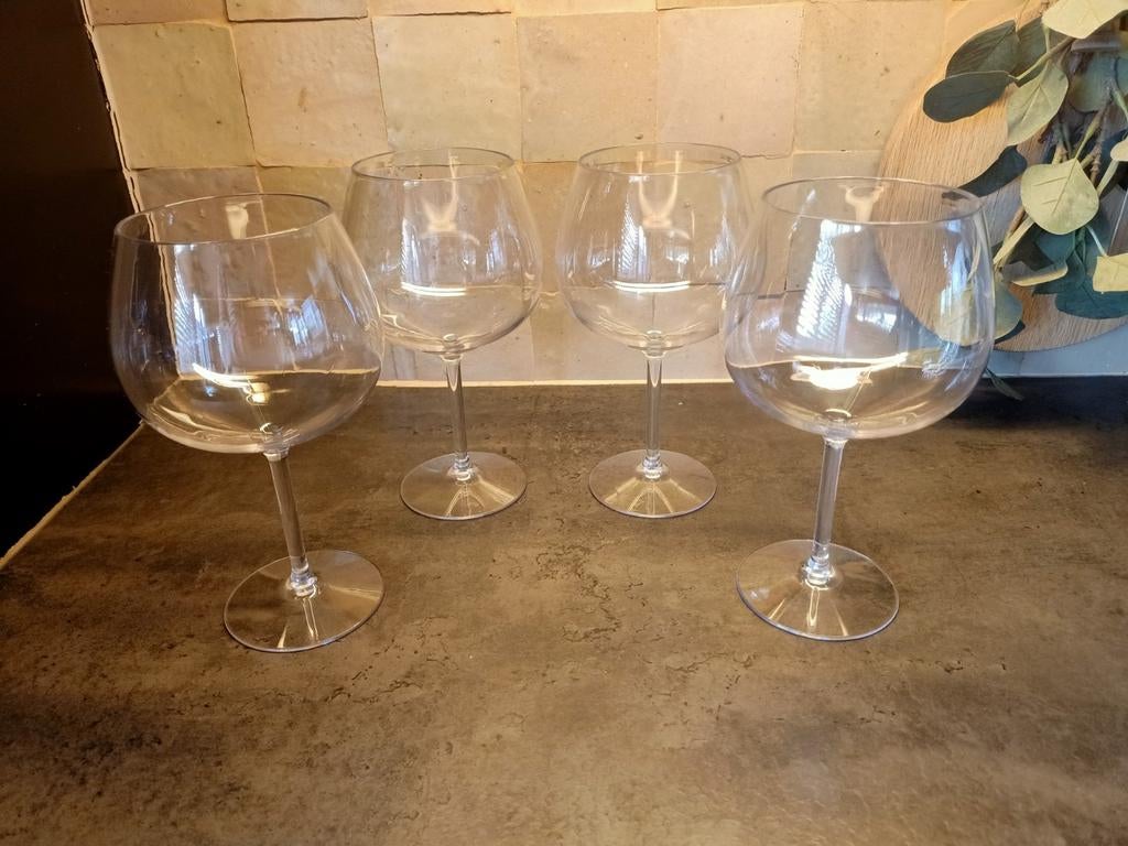 4 verres à gin tonic en plastique, Enlèvement ou Envoi, Comme neuf