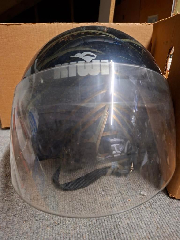 Bromfietshelm S en M, Kiwi, Fietsen en Brommers, Ophalen