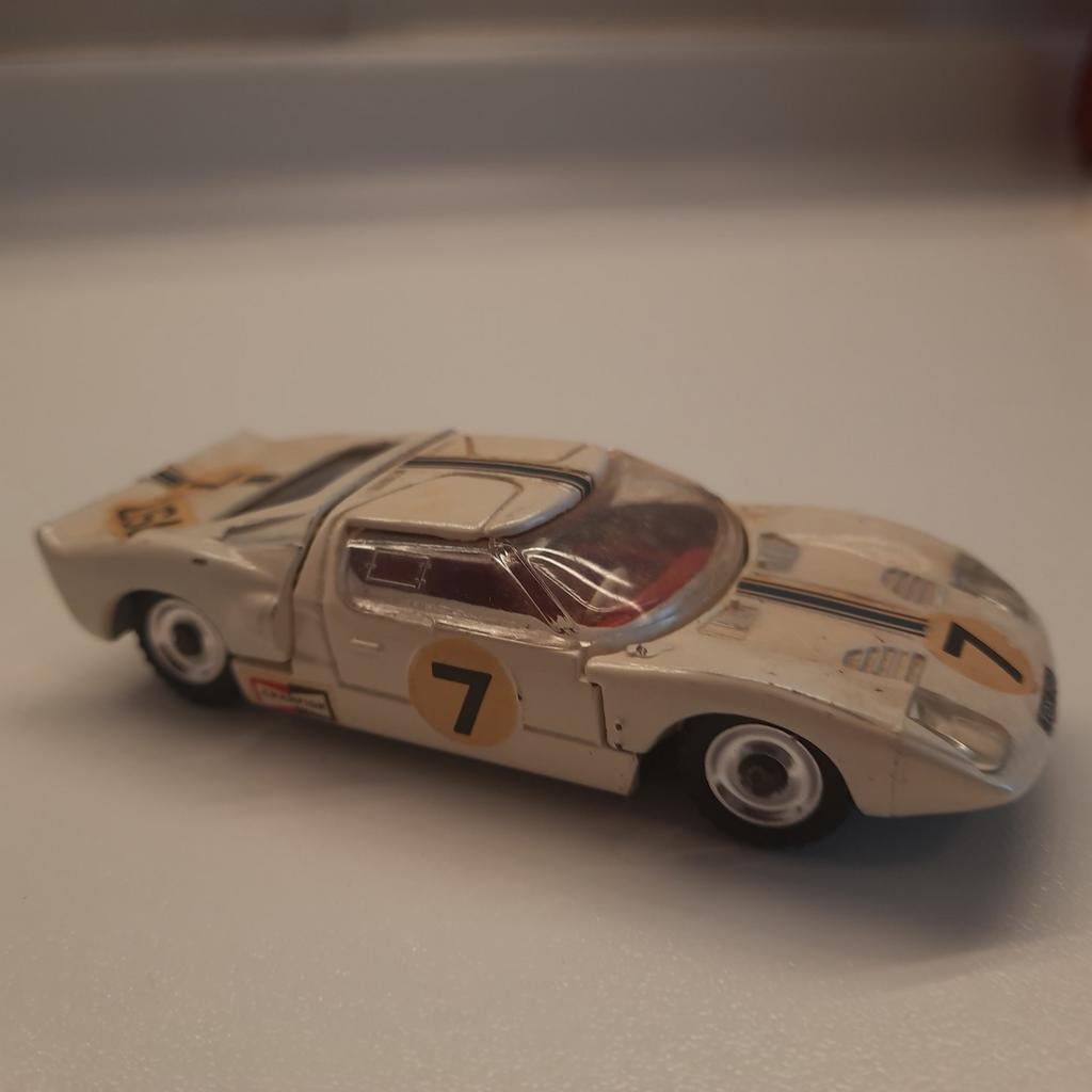 DINKY UK *FORD GT40*1/43*VINTAGE*DÉBALLÉ*, Hobby & Loisirs créatifs, Voitures miniatures | 1:43, Utilisé, Voiture, Dinky Toys