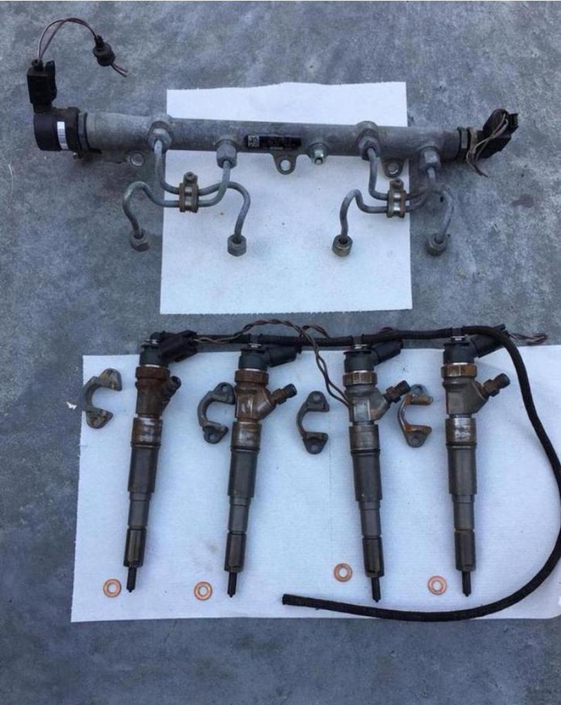 Injecteurs BMW E46 320 D + tube de distribution., Autos : Pièces & Accessoires, Enlèvement, BMW