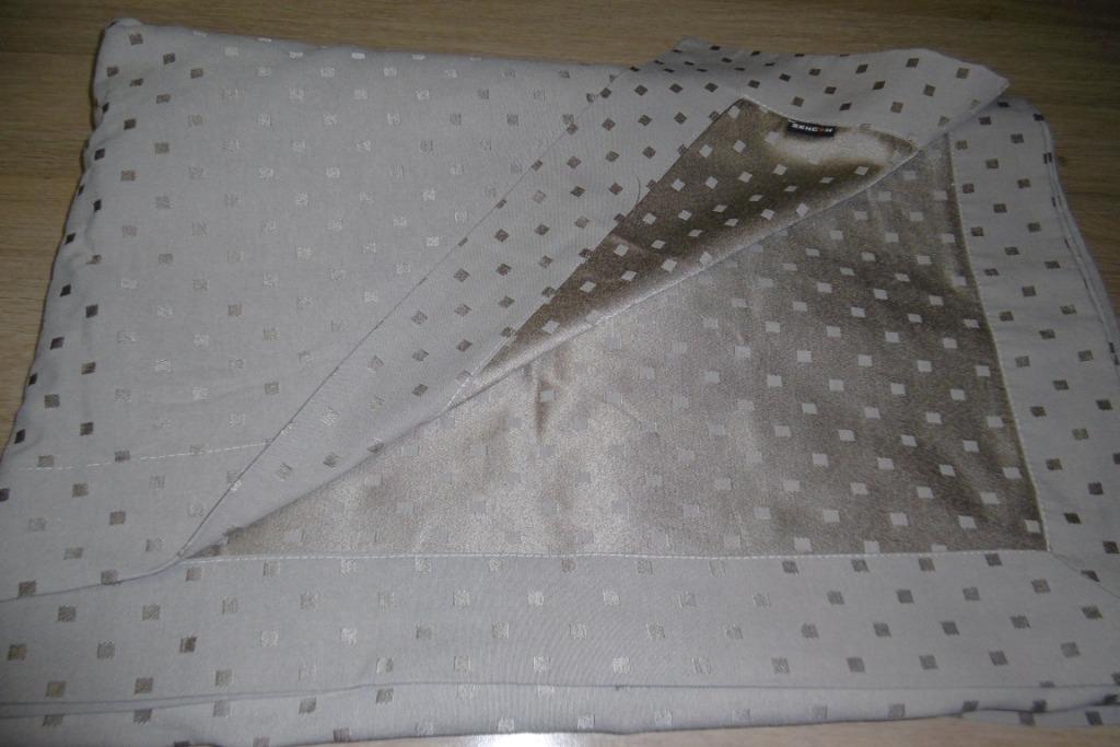 Licht bruin stoffen tafellaken, 1.40 m x 2.40 m, Ophalen of Verzenden, Binnen