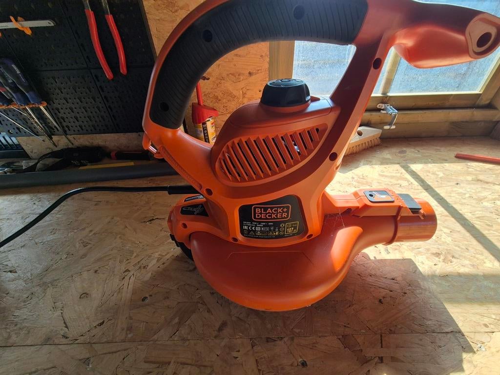 Black&Decker Bladblazer/zuiger, Ophalen, Met opvangzak, Handgedragen, Zo goed als nieuw