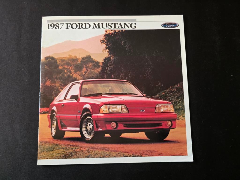 Brochure de la Ford Mustang 1987 aux États-Unis, Livres, Autos | Brochures & Magazines, Enlèvement ou Envoi, Ford