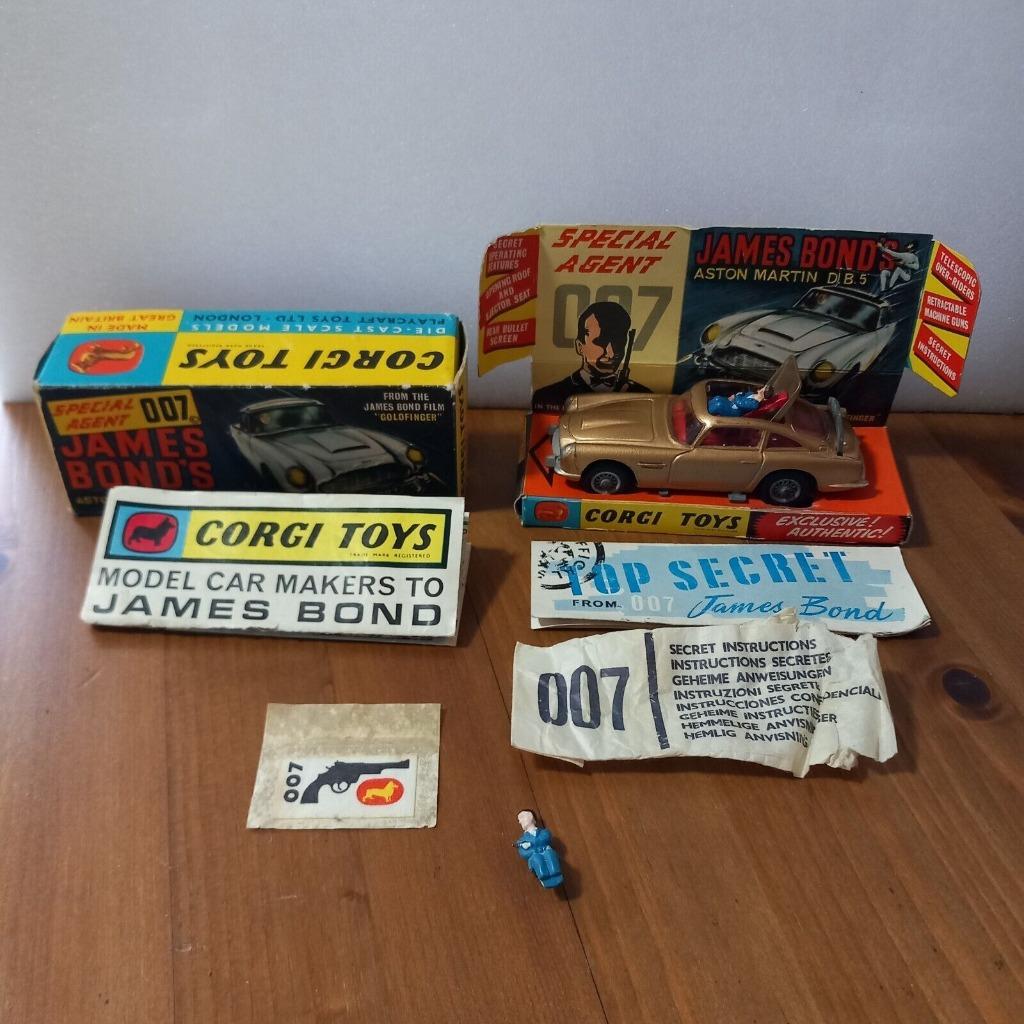 JAMES BOND 007 ASTON DB5 1964 1/43 CORGI TOYS Full Pack NEUF, Hobby en Vrije tijd, Modelauto's | 1:43, Zo goed als nieuw, Auto