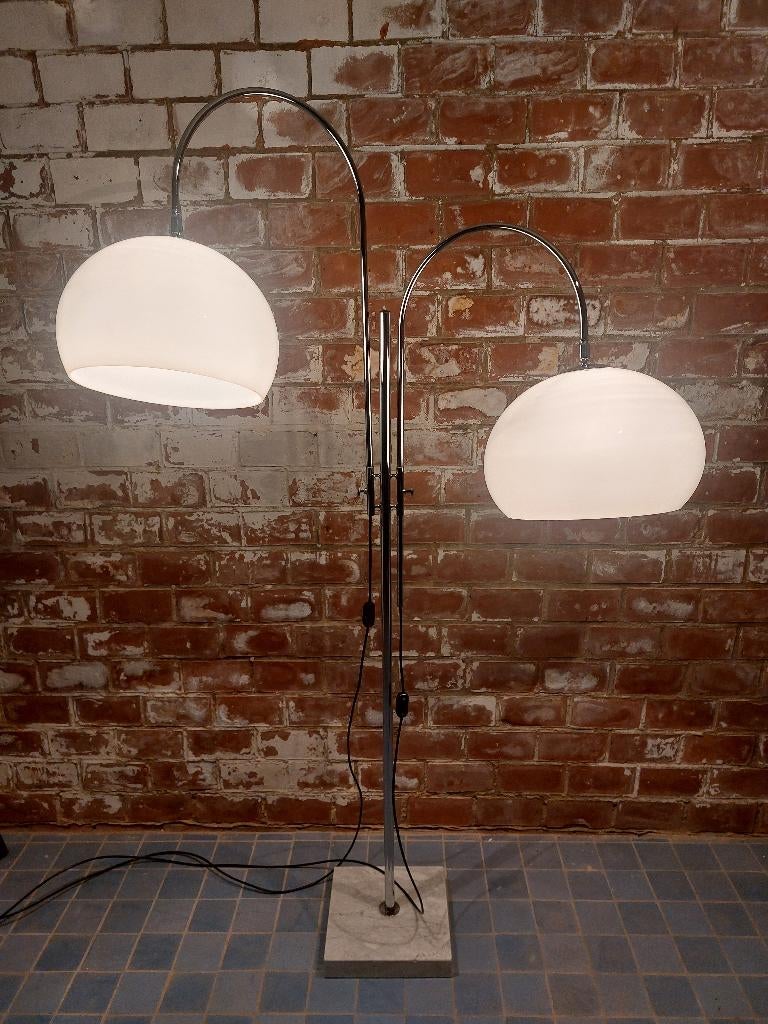 Vintage Italiaanse vloerlamp "Double Arc" Stilux, Huis en Inrichting, Lampen | Vloerlampen, Ophalen, Gebruikt, Metaal, 150 tot 200 cm