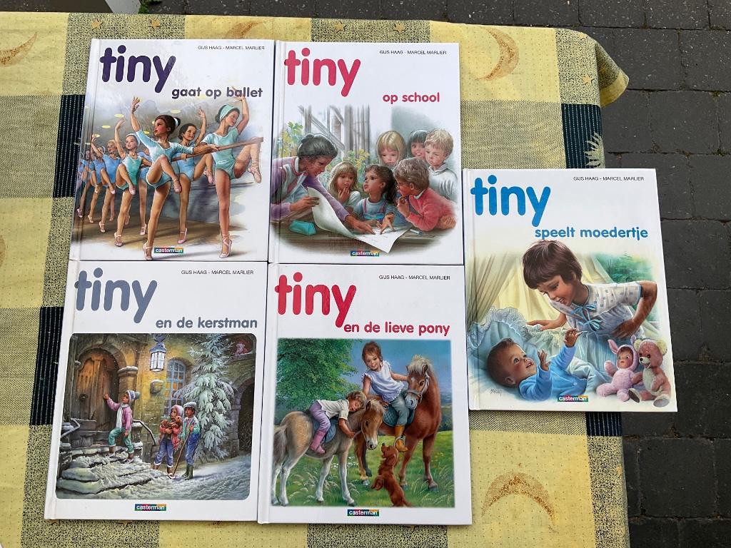 Tiny boeken, volledige reeks (5 stuks) kleine versie, Boeken, Ophalen, Zo goed als nieuw