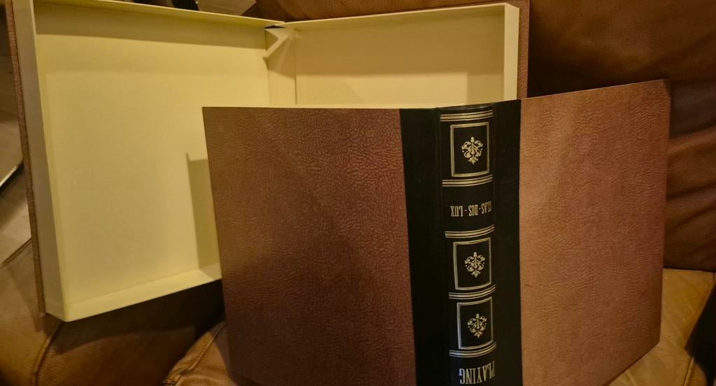 Boîte de rangement (faux livre) pour LPS, Enlèvement ou Envoi, Moins de 35 cm, Comme neuf, Moins de 40 cm