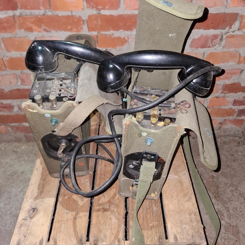 Deux vieux téléphones militaires, Collections, Enlèvement, Armée de terre, Autres types