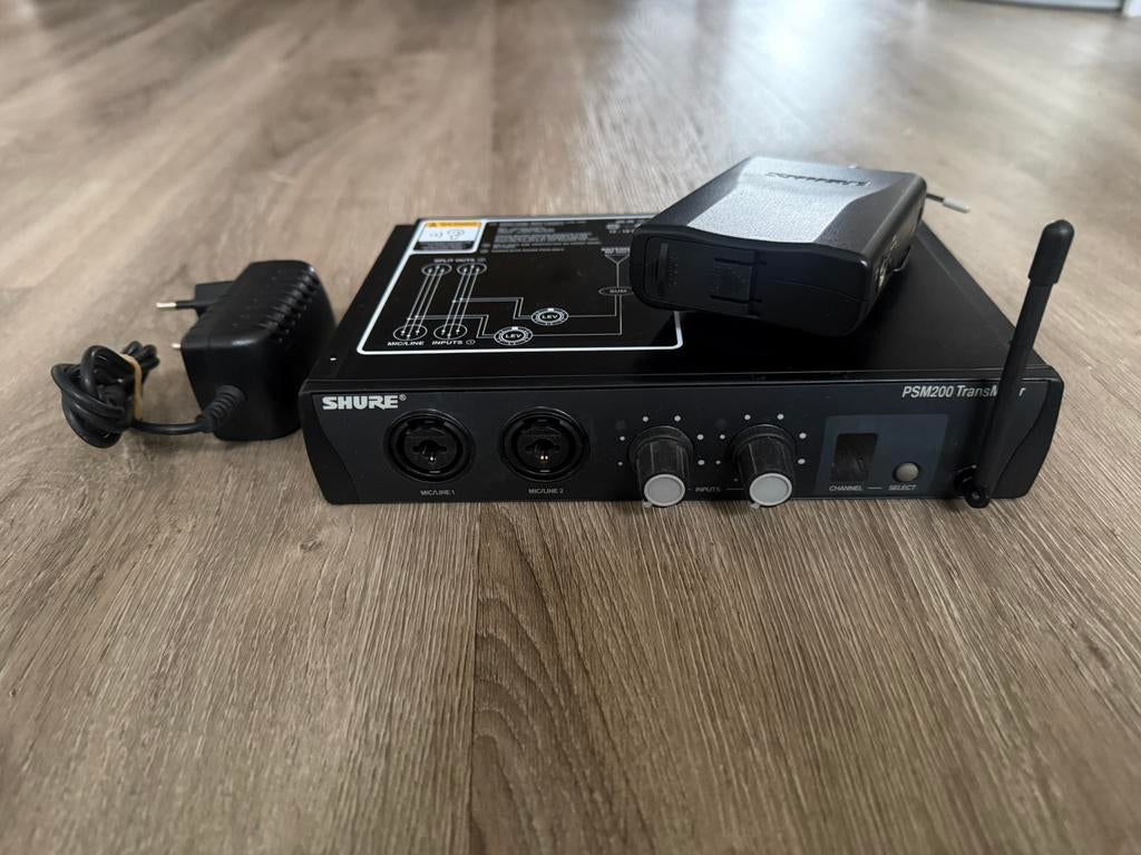 Shure PSM200 Draadloos in-ear systeem (748 - 784 MHz), Verzenden, Zo goed als nieuw, Audio