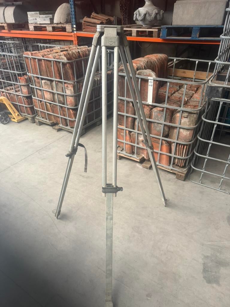 Statief voor lazer Meter  Theis wolzhausen, Ophalen, Zo goed als nieuw