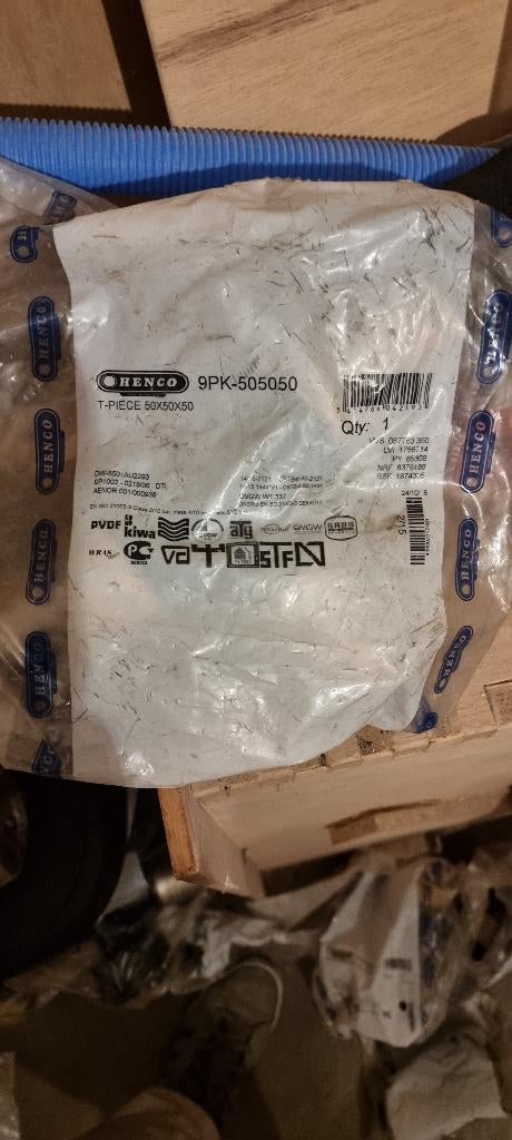 Henco +100 stuks 150€, Doe-het-zelf en Bouw, Buizen en Afvoer, Ophalen, Nieuw, Overige typen