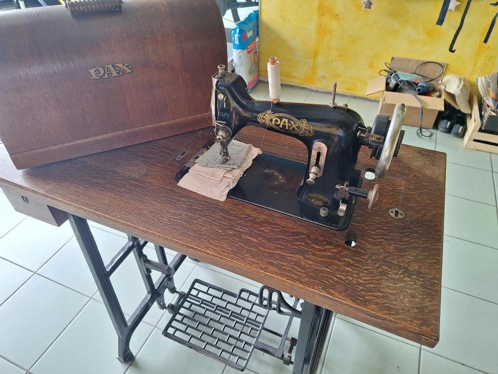 Machine à coudre PAX ancienne, Enlèvement, Utilisé, Machine à coudre, Autres marques