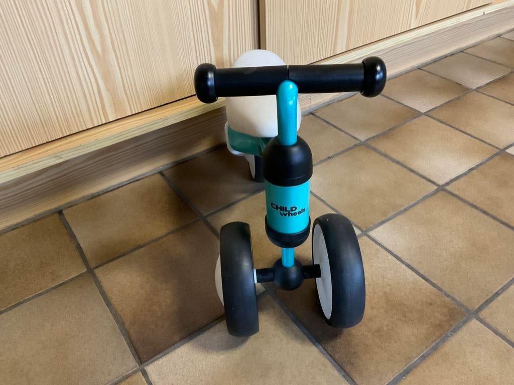 Loopfiets.   Vrooooom.  20€., Ophalen, Zo goed als nieuw