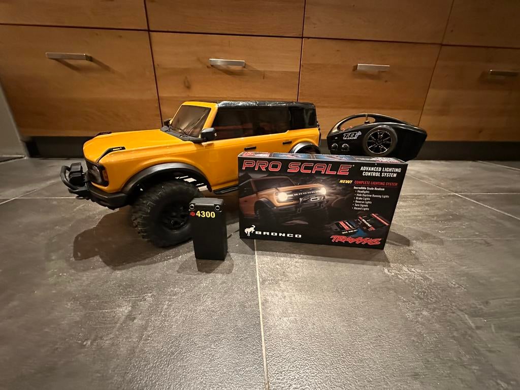 Traxxas TRX4 Ford Bronco 2021 + Pro Scale verlichting, Ophalen of Verzenden, Zo goed als nieuw