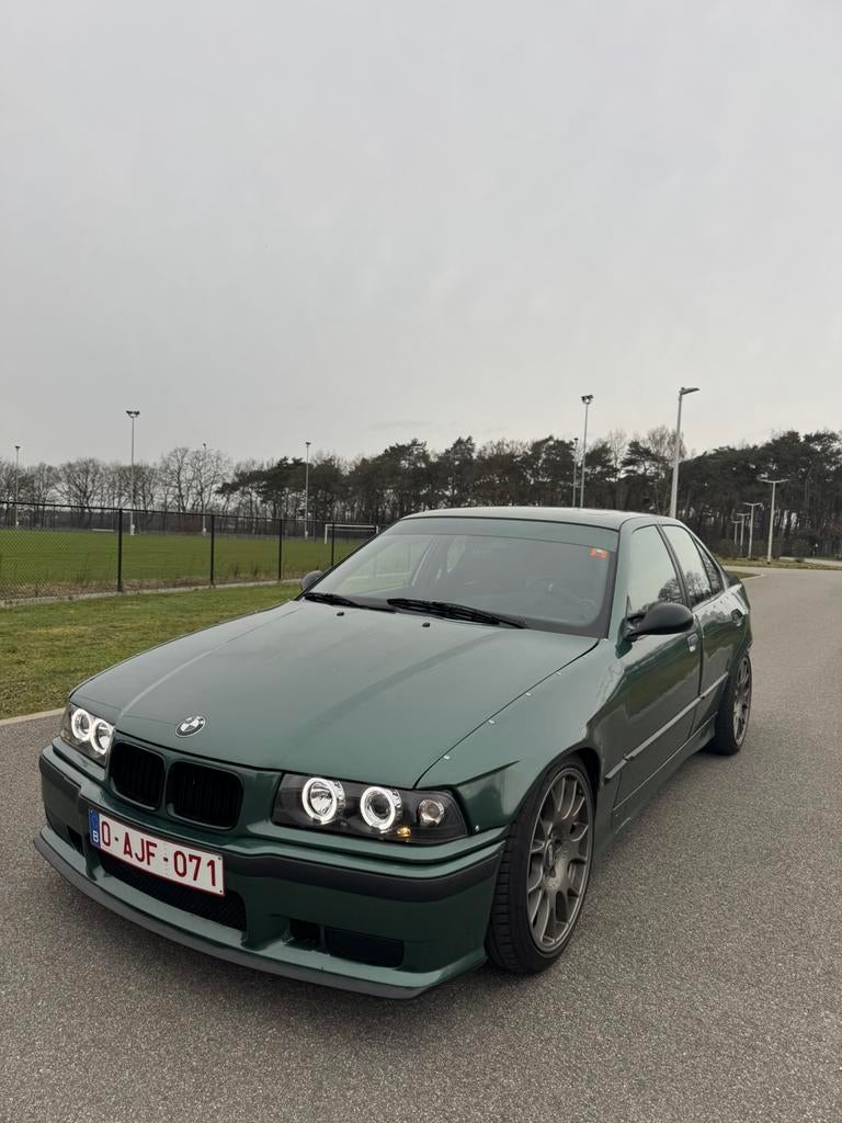 Bmw e36 2,8l, Auto's, Achterwielaandrijving, Alcantara, Handgeschakeld, Particulier