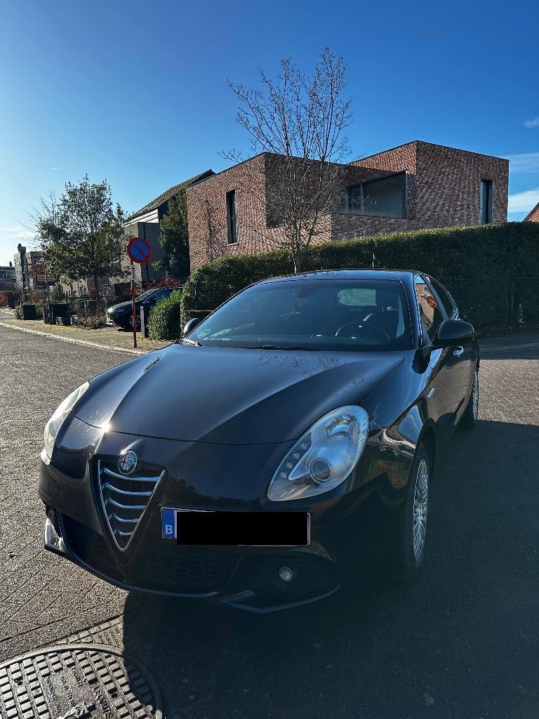 Alfa Romeo Giulietta - 1 Eigenaar - Topstaat - 2 sets velgen, Voorwielaandrijving, Euro 5, Zwart, Zwart