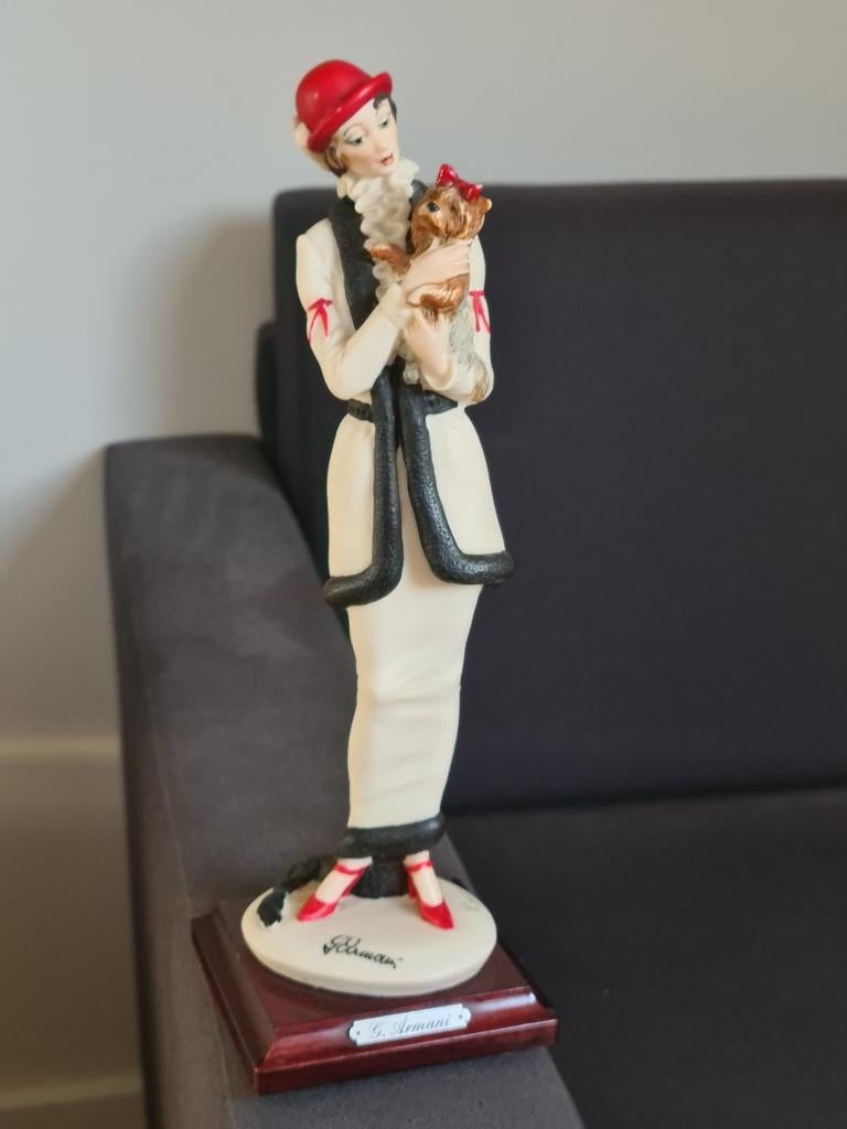 Postuurtje G.Armani., Antiek en Kunst, Ophalen