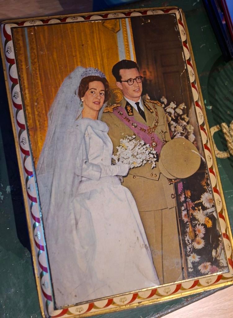 BOÎTE EN FER BLANC RÉTRO DES ANNÉES 50, Antiquités & Art, Enlèvement ou Envoi