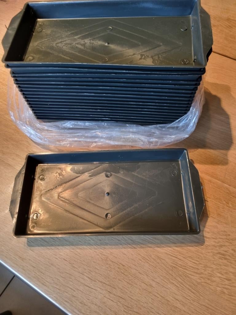 18 plastieken schaaltjes voor Oasis Nieuw, Ophalen of Verzenden, Nieuw